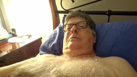 Desmon1958 online show from February 8, 6:33 pm