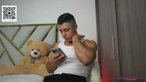 Devin Hunter online show from November 24, 1:15 am