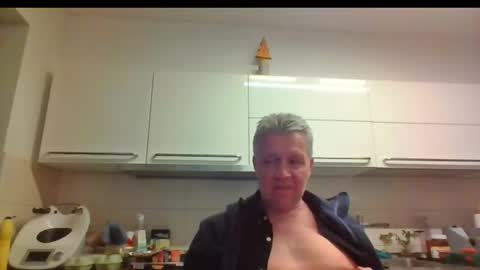 Devon online show from February 11, 12:06 am