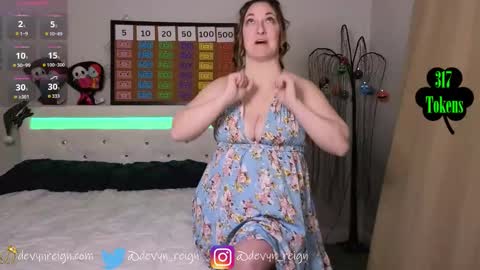 Devyn Reign online show from March 5, 12:52 am