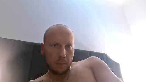 deznuts130 online show from October 19, 11:26 am