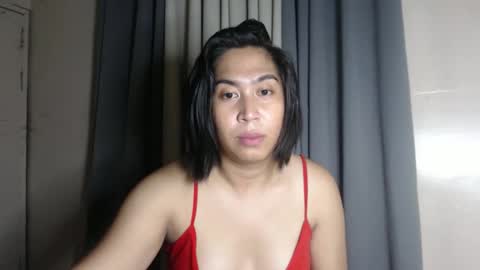 Dhalia lips online show from November 7, 7:27 pm