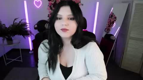 Dia online show from June 20, 7:42 pm