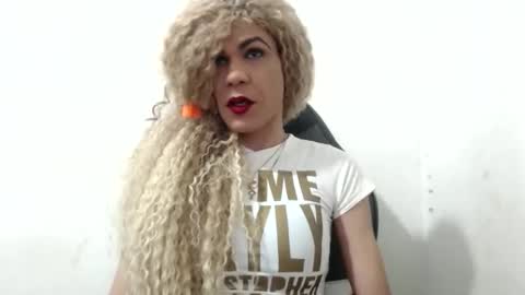 Snapshot of diabla_sexy22cm chatting on October 24, 7:53 am diabla_sexy22cm online show from October 24, 7:53 am