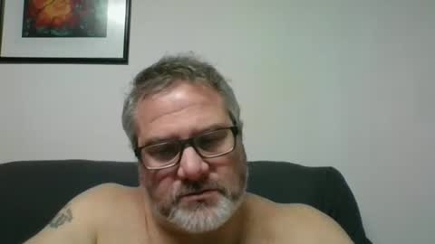 Snapshot of diamond_couple_82 chatting on March 6, 5:35 am diamond_couple_82 online show from March 6, 5:35 am