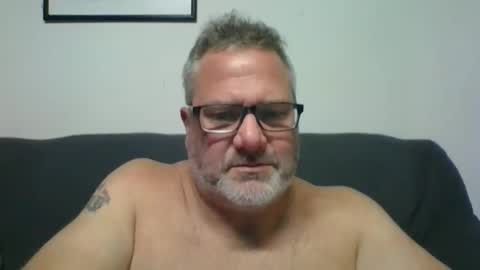 Snapshot of diamond_couple_82 chatting on October 10, 4:29 am diamond_couple_82 online show from October 10, 4:29 am