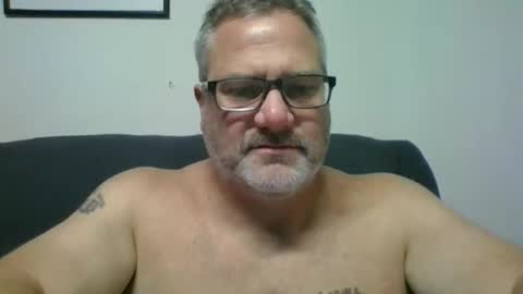 Snapshot of diamond_couple_82 chatting on October 19, 6:40 am diamond_couple_82 online show from October 19, 6:40 am