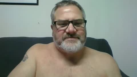Snapshot of diamond_couple_82 chatting on February 6, 5:57 am diamond_couple_82 online show from February 6, 5:57 am