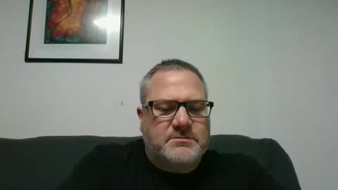 Snapshot of diamond_couple_82 chatting on December 27, 5:42 am diamond_couple_82 online show from December 27, 5:42 am