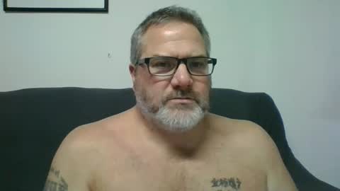 Snapshot of diamond_couple_82 chatting on February 7, 5:10 am diamond_couple_82 online show from February 7, 5:10 am