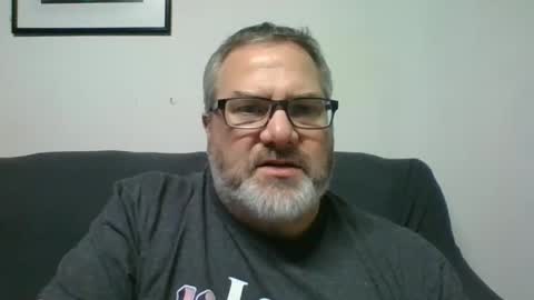 Snapshot of diamond_couple_82 chatting on February 9, 9:16 am diamond_couple_82 online show from February 9, 9:16 am