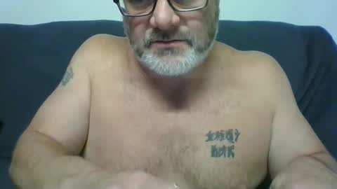 Snapshot of diamond_couple_82 chatting on September 30, 5:18 am diamond_couple_82 online show from September 30, 5:18 am