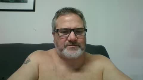 Snapshot of diamond_couple_82 chatting on March 5, 5:18 am diamond_couple_82 online show from March 5, 5:18 am