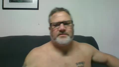 Snapshot of diamond_couple_82 chatting on November 1, 8:24 am diamond_couple_82 online show from November 1, 8:24 am