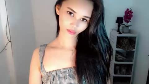 diamond_temptress online show from June 7, 8:30 am