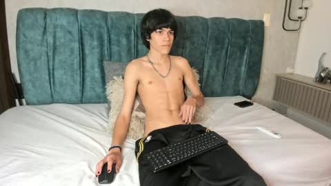diamond_twink online show from June 9, 3:55 pm