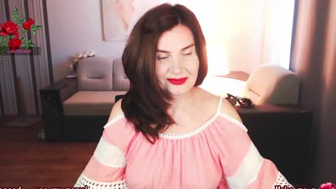 Diana DeLua online show from May 4, 8:32 am