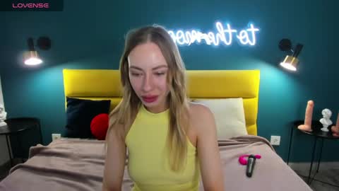 Diana  online show from April 30, 9:03 am