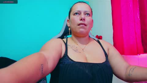 Diana Lozano online show from November 13, 1:36 pm