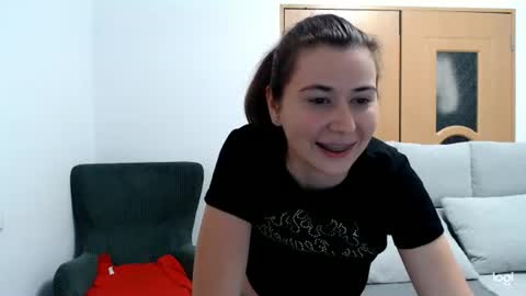 Snapshot of dianasmiey7 chatting on October 2, 5:12 pm dianasmiey7 online show from October 2, 5:12 pm