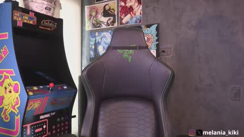 Melania   -    online show from September 9, 10:21 pm