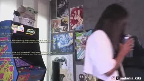 Melania   -    online show from October 7, 8:49 pm