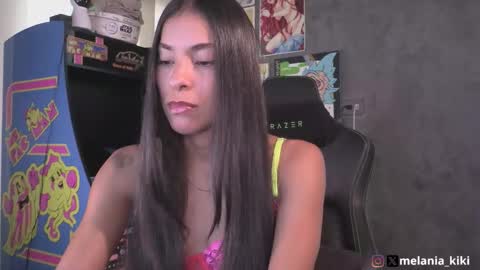 Melania   -    online show from October 8, 9:10 pm