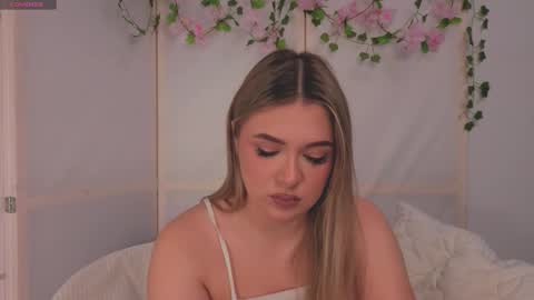 diannedibartolo online show from November 25, 7:07 am