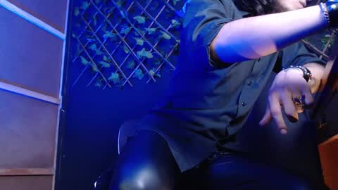 DICAPRIO online show from November 21, 6:50 pm