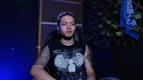 DICAPRIO online show from December 17, 1:01 am