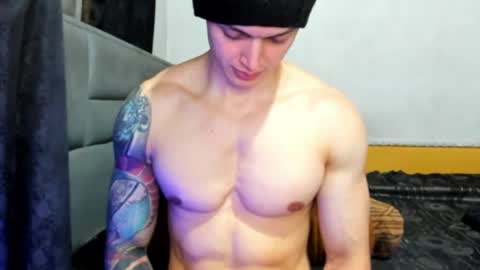 jhon online show from May 14, 11:36 pm