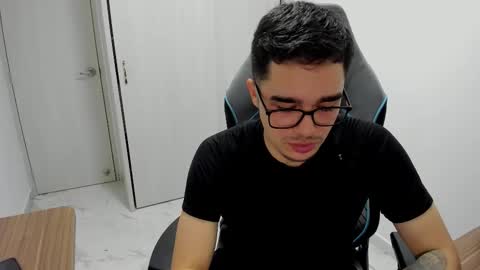 diego_leblanc online show from January 9, 2:17 am