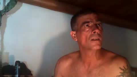 diegogerardo77 online show from December 14, 9:21 pm