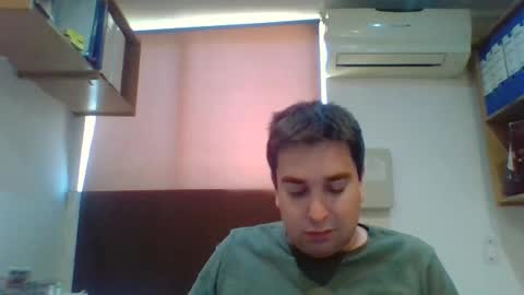 Snapshot of diegoox_cat chatting on December 5, 6:49 pm Diego online show from December 5, 6:49 pm
