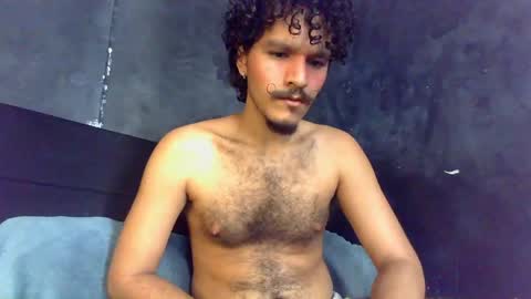 diemond_latinx98 online show from April 25, 8:39 pm