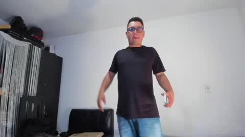 diiego_xxx online show from July 25, 6:50 pm