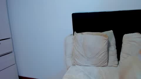 Dilan Coy online show from December 11, 5:47 pm