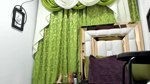 dilan_scootk_ online show from March 2, 1:47 am