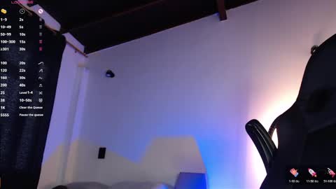 DilanJonnes online show from May 7, 6:47 pm