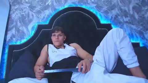 dilanmiller_ online show from June 22, 2:13 pm