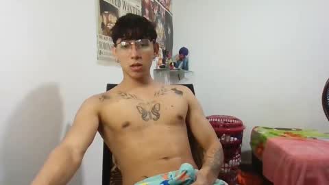 dillom420 online show from January 15, 5:29 am