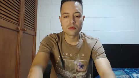 Dimitri online show from May 2, 3:23 am