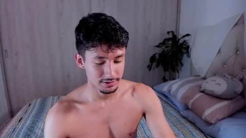 Snapshot of dimitri_targaryen chatting on October 8, 11:32 pm Fabian online show from October 8, 11:32 pm