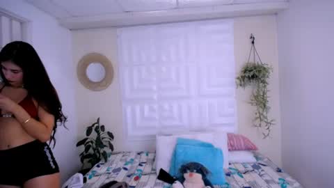 DINA online show from June 17, 5:51 pm