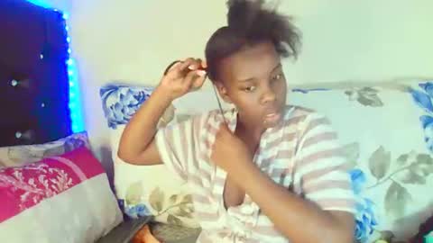 dinnydakrazx online show from September 12, 7:32 am