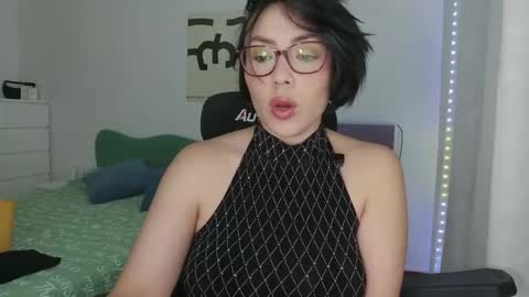 Anglica A online show from November 3, 8:54 pm