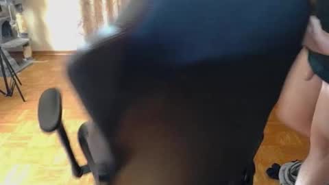 dirty_fun_boy online show from November 18, 10:18 am