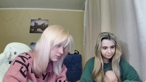 Dirty Kiss69 online show from April 27, 11:46 pm