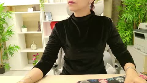 dirty_mature online show from June 13, 6:02 am