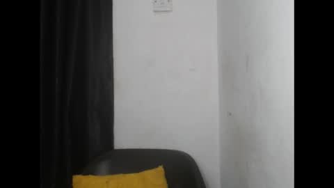 Dirtyangel online show from March 13, 6:27 am